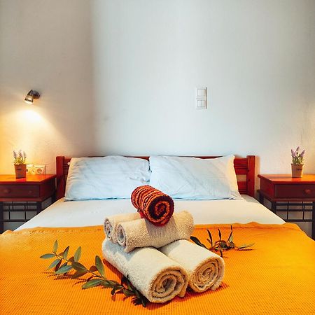 Rena'S Rooms Μελίντα Melinta Quarto foto