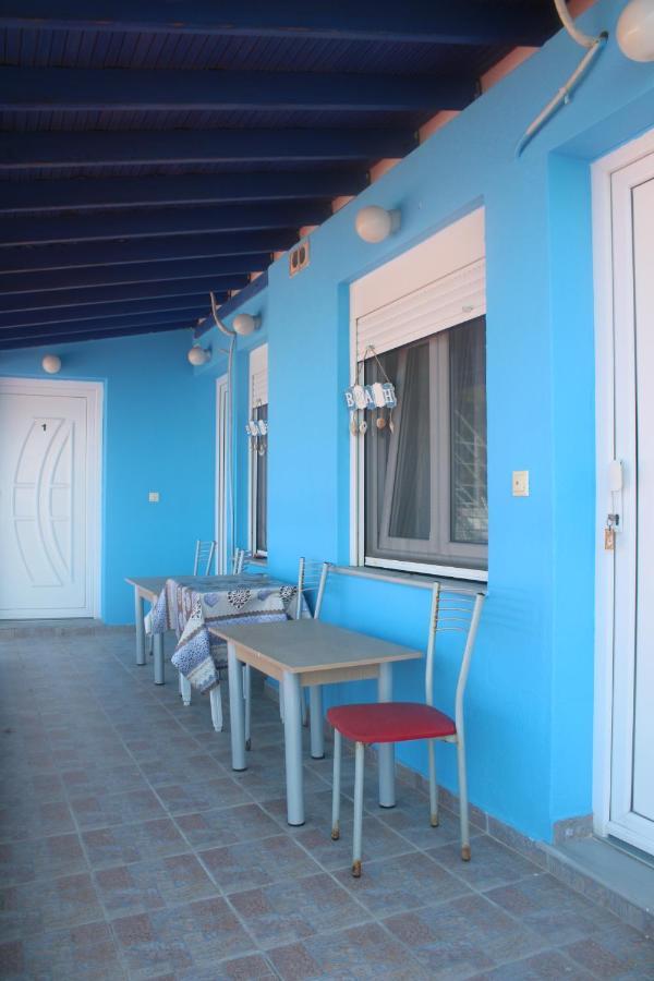 Rena'S Rooms Μελίντα Melinta Exterior foto