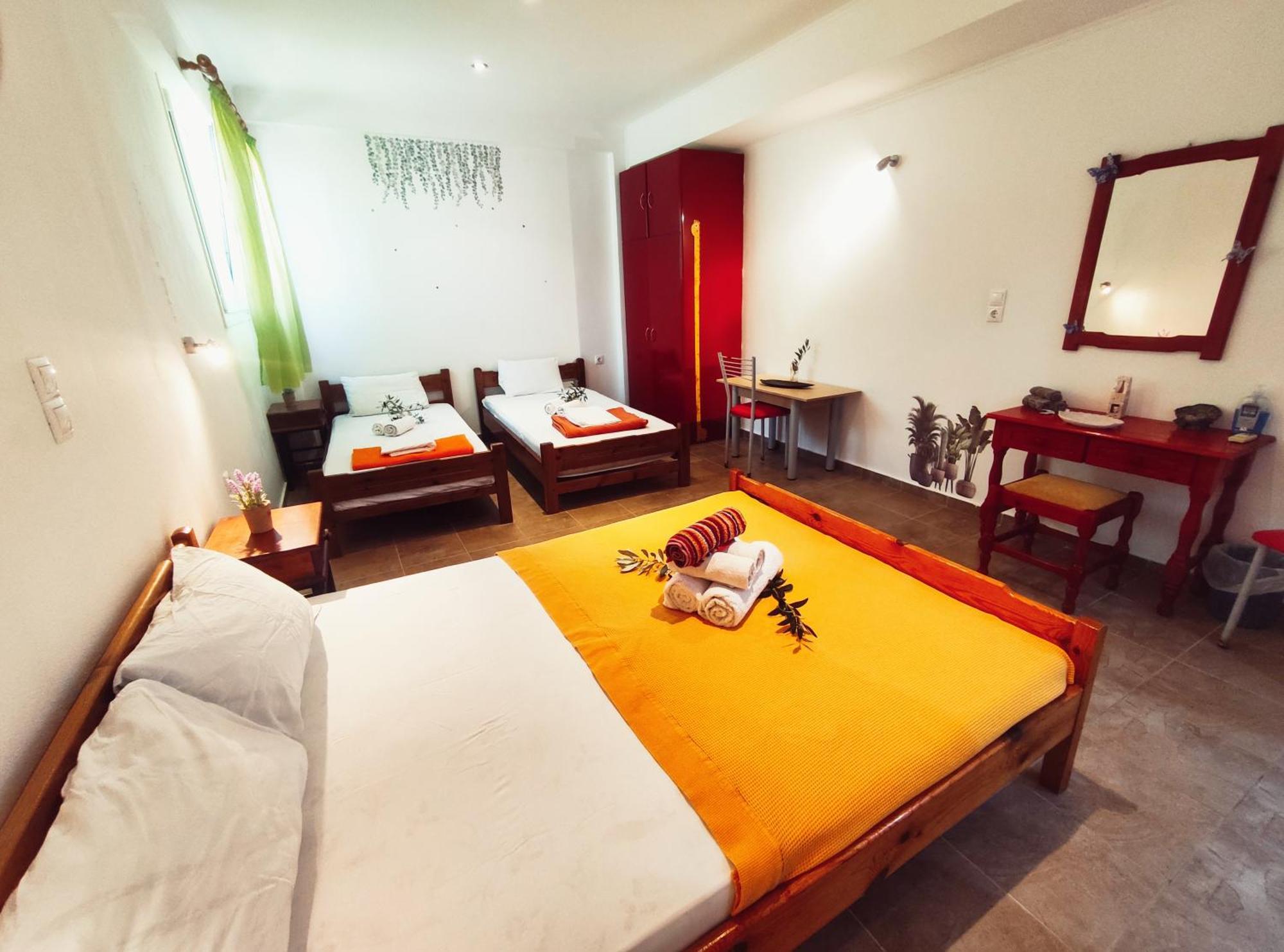 Rena'S Rooms Μελίντα Melinta Quarto foto