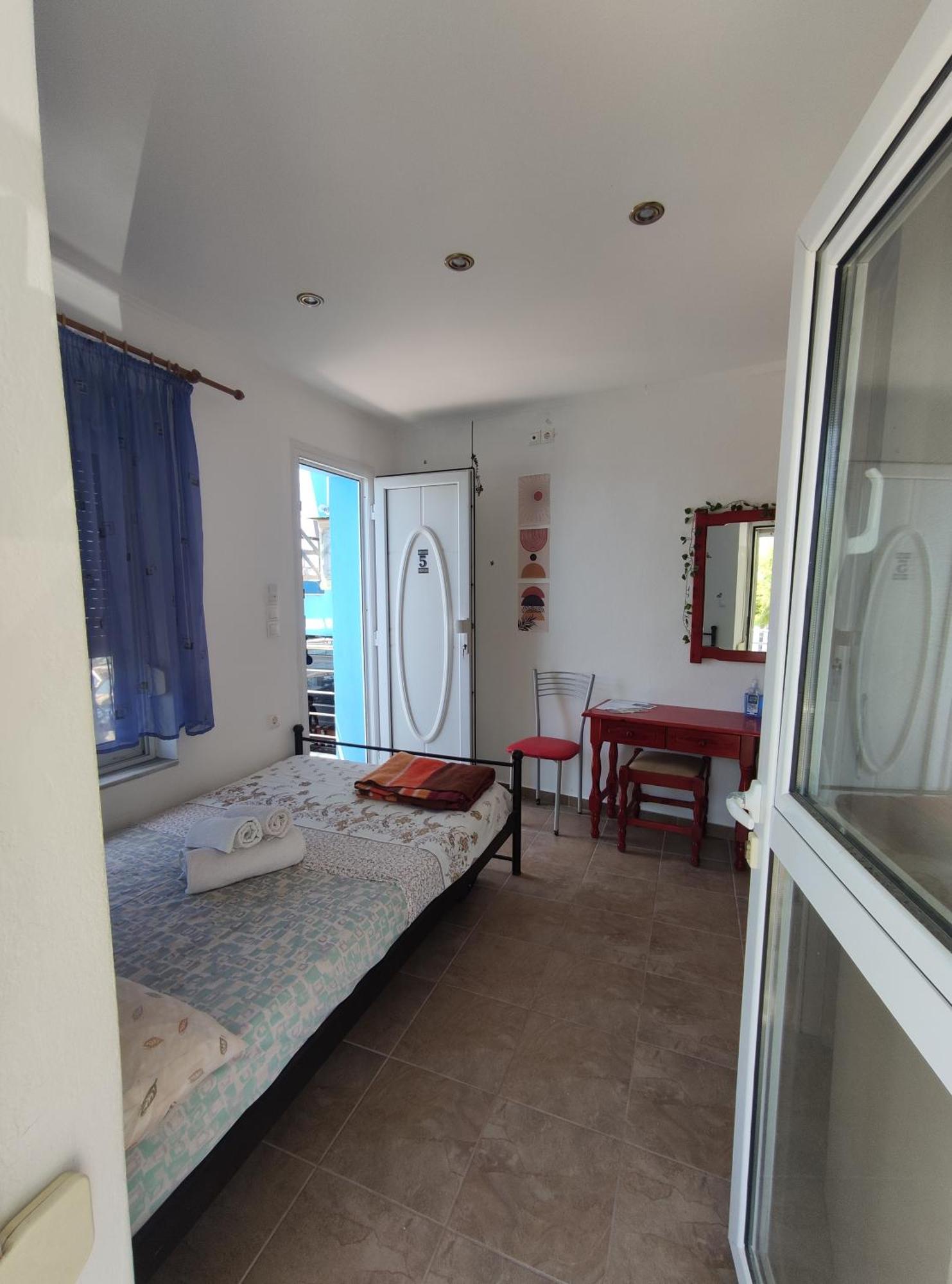 Rena'S Rooms Μελίντα Melinta Quarto foto